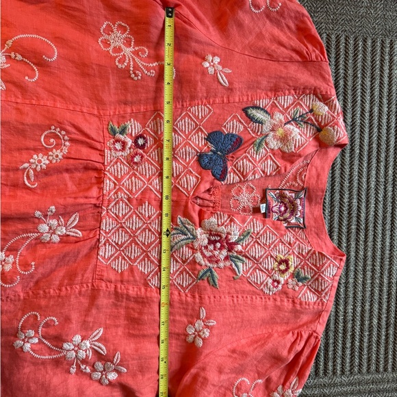JOHNNY WAS Jailyn Puff Sleeve Weekend Top Coral Linen Embroidered Blouse SIZE L - Picture 5 of 8